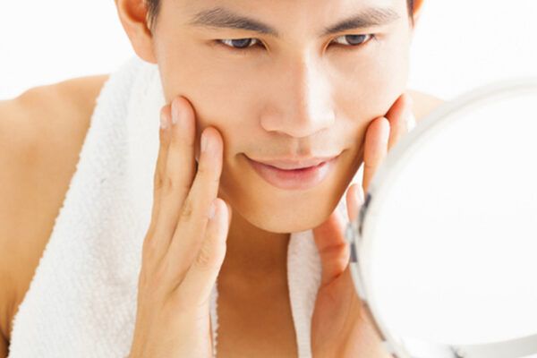 Do Men Need Sunscreen? Our Ayurveda Expert Answers