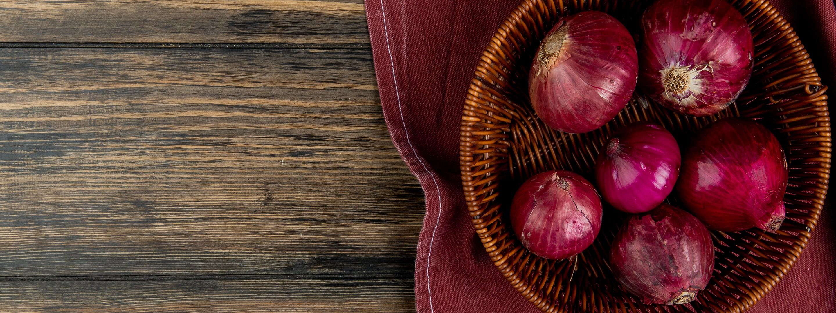 Onion in Basket Outer Background