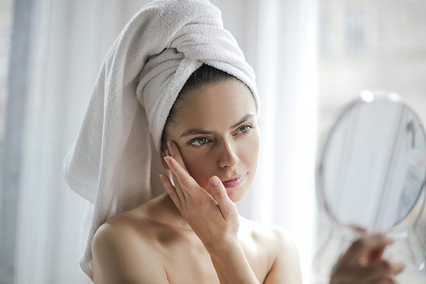 How to control sebum production naturally? 1 sebum_production_face