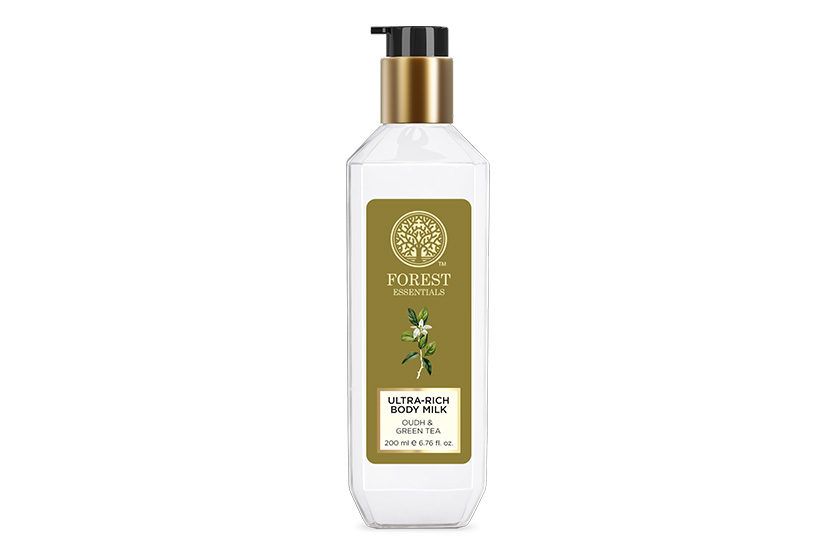 Body Lotion for Summer – Lightweight Hydration for Glowing Skin 8 Ultra Rich Body Milk Oudh Green Tea 840x560