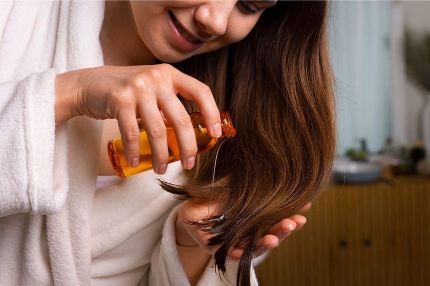 How To Stop Hair Breakage Naturally? – 10 Tips & Remedies 1 Stop Hair Breakage Naturally