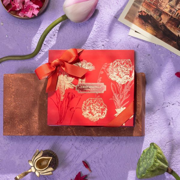 Heritage Skin Renewal Ritual Gift