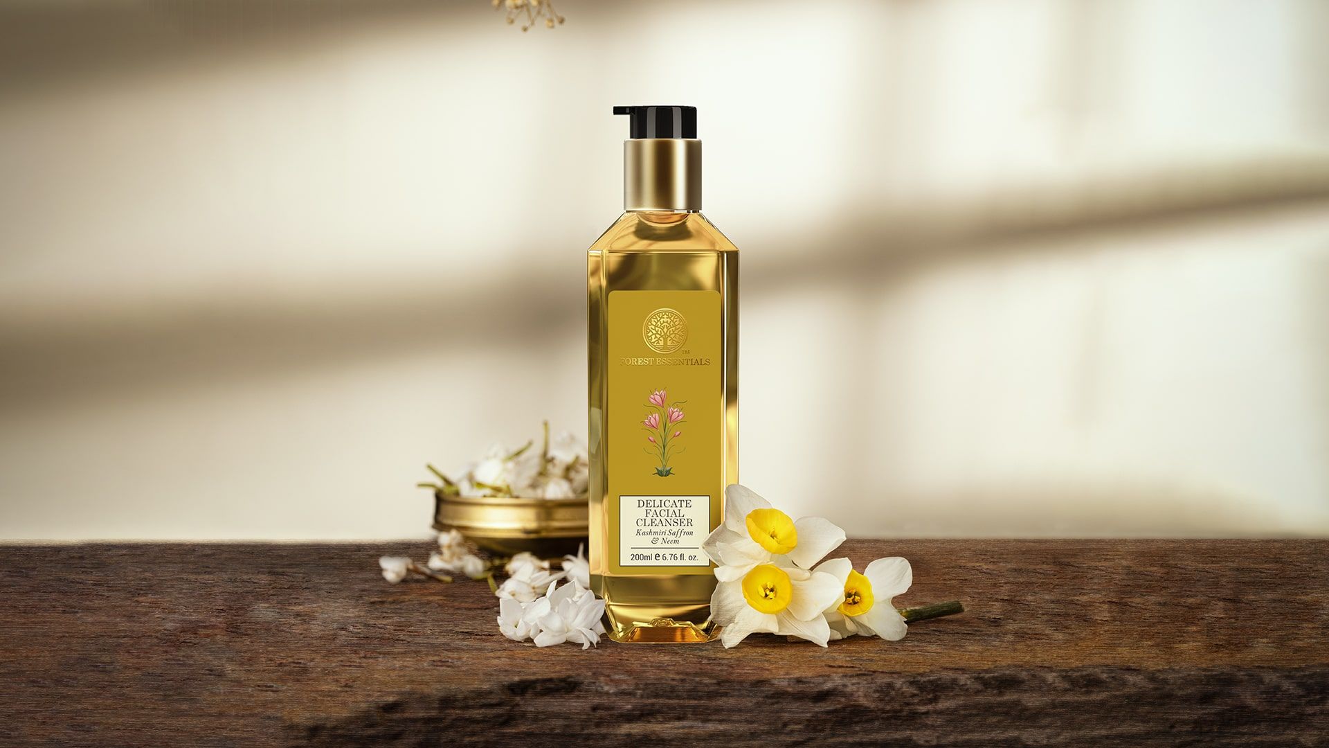 Facial Cleanser Kashmiri Saffron & Neem